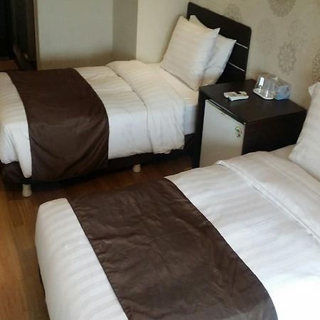 Richen County Hotel Seul Esterno foto