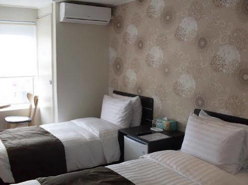 Richen County Hotel Seul Esterno foto