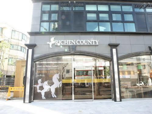 Richen County Hotel Seul Esterno foto